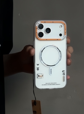 潮酷磨砂白撞色字母磁吸适用苹果17promax手机壳M1磨砂肤感iPhone16Pro全包15/14plus防摔13亚克力12轻奢款11