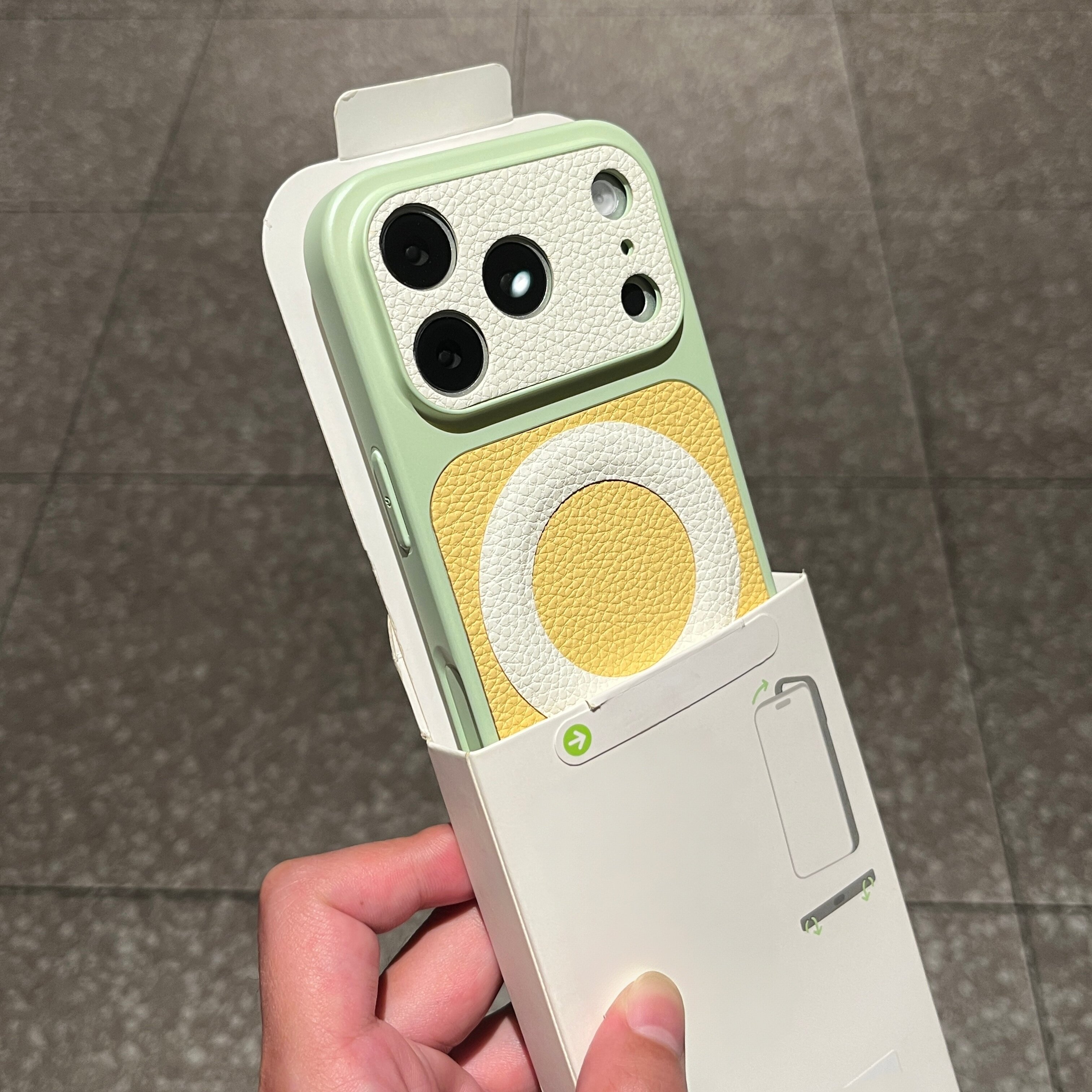 清新糖果多巴胺甜甜圈磁吸适用苹果17promax手机壳冰淇淋绿iPhone16Pro撞色黄荔枝皮纹15全包14防摔软13女12