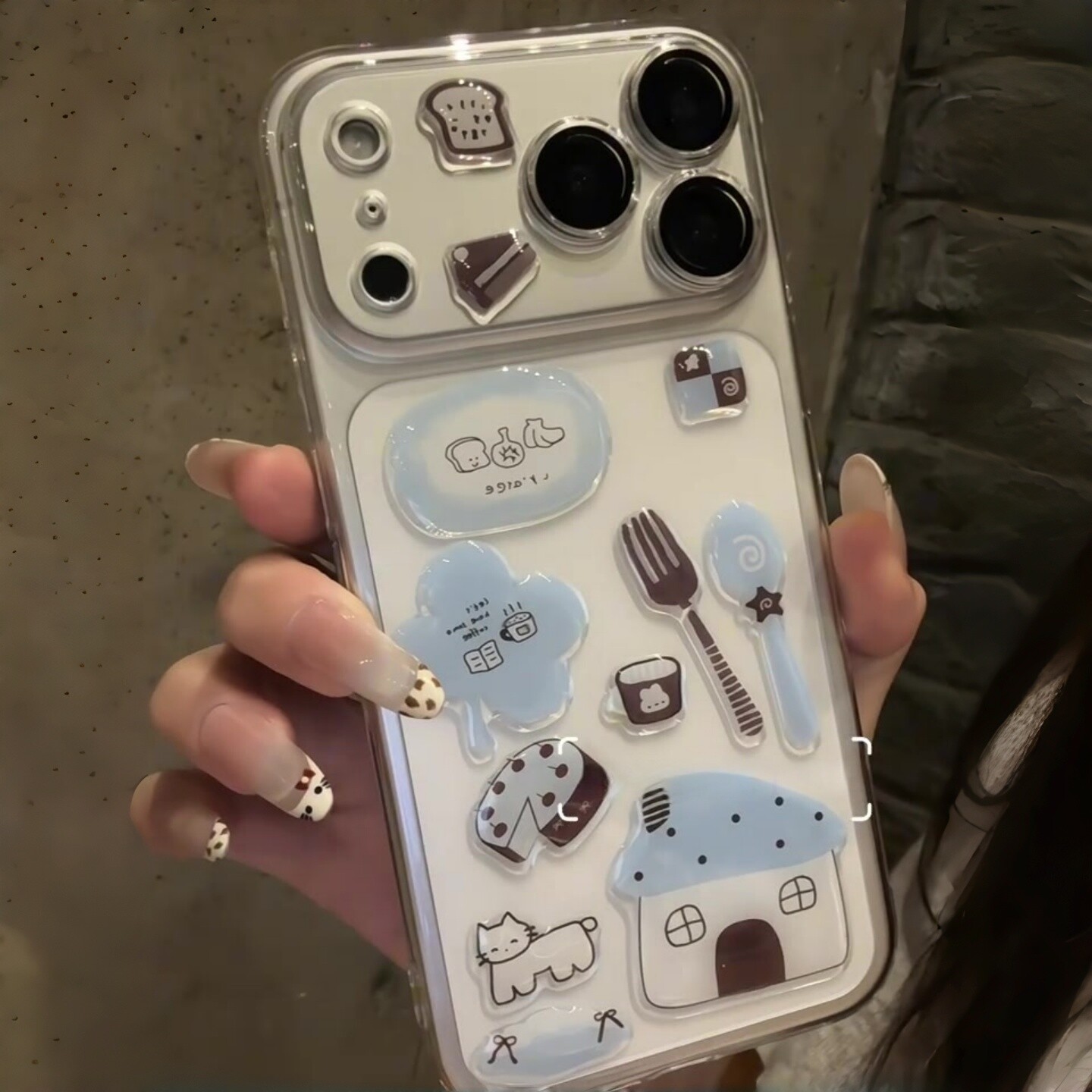 diy贴纸可爱创意适用苹果17ProMax手机壳iPhone16pro简约清透带镜头膜15/14plus透明超薄硬壳13裸机感12女款
