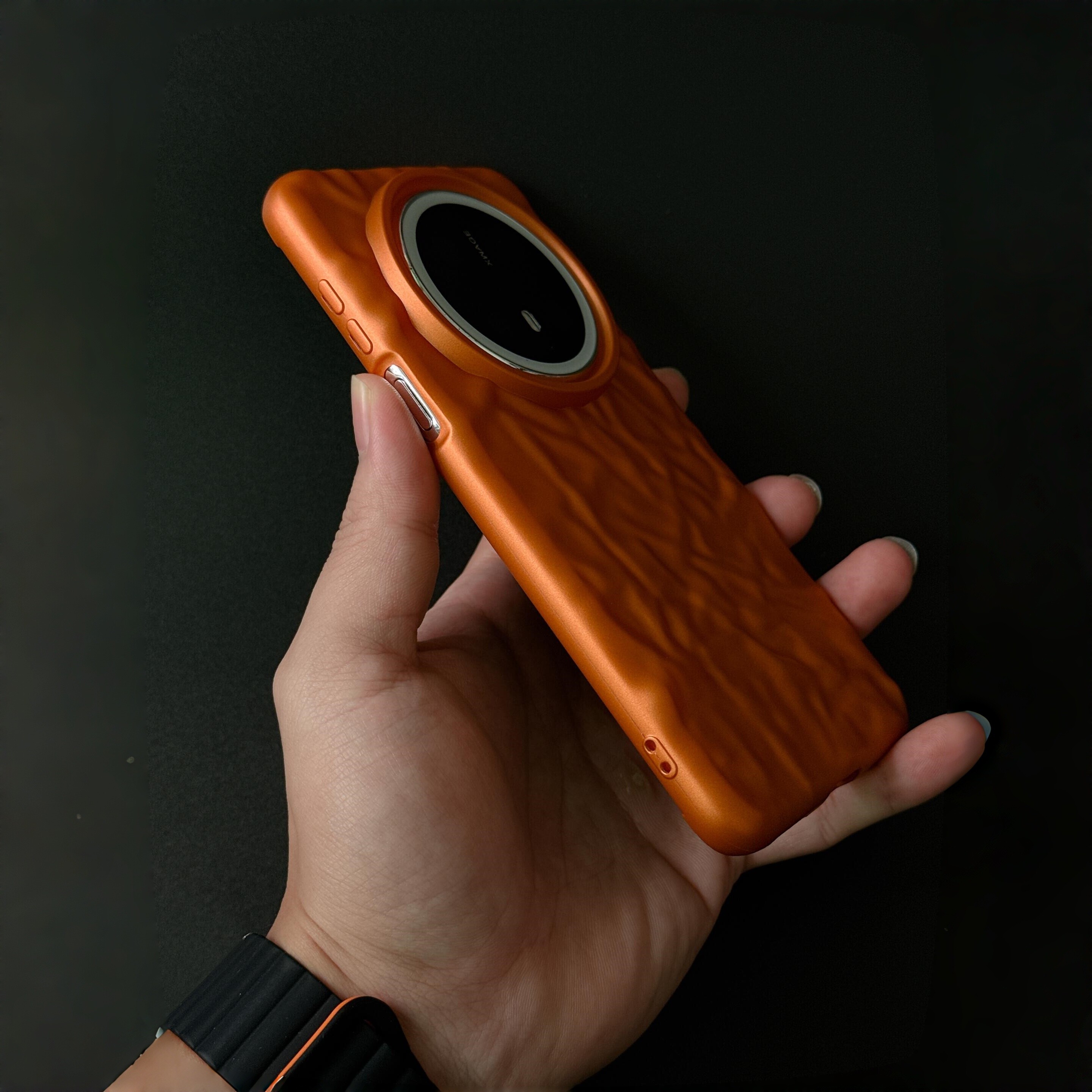 炫彩橙色立体褶皱纹理适用华为Mate70Pro+手机壳mate60pro全包防摔mate50简约Mate40黑色潮高级磨砂软壳时尚