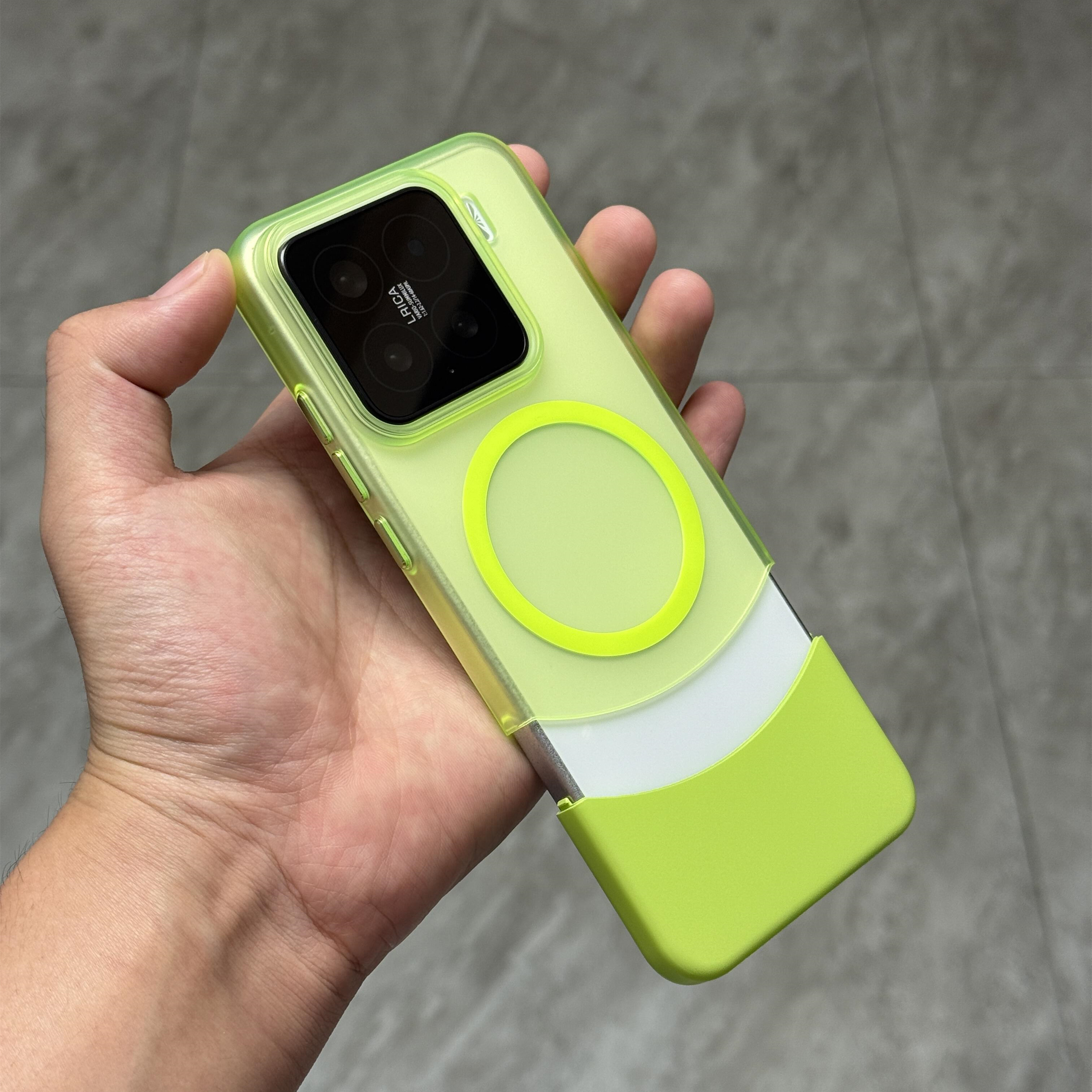 清新荧光绿色磨砂拼接适用小米15手机壳17Pro创意14半透明磁吸华为mate70pro上下60可拆卸保护套Pura80Ultra