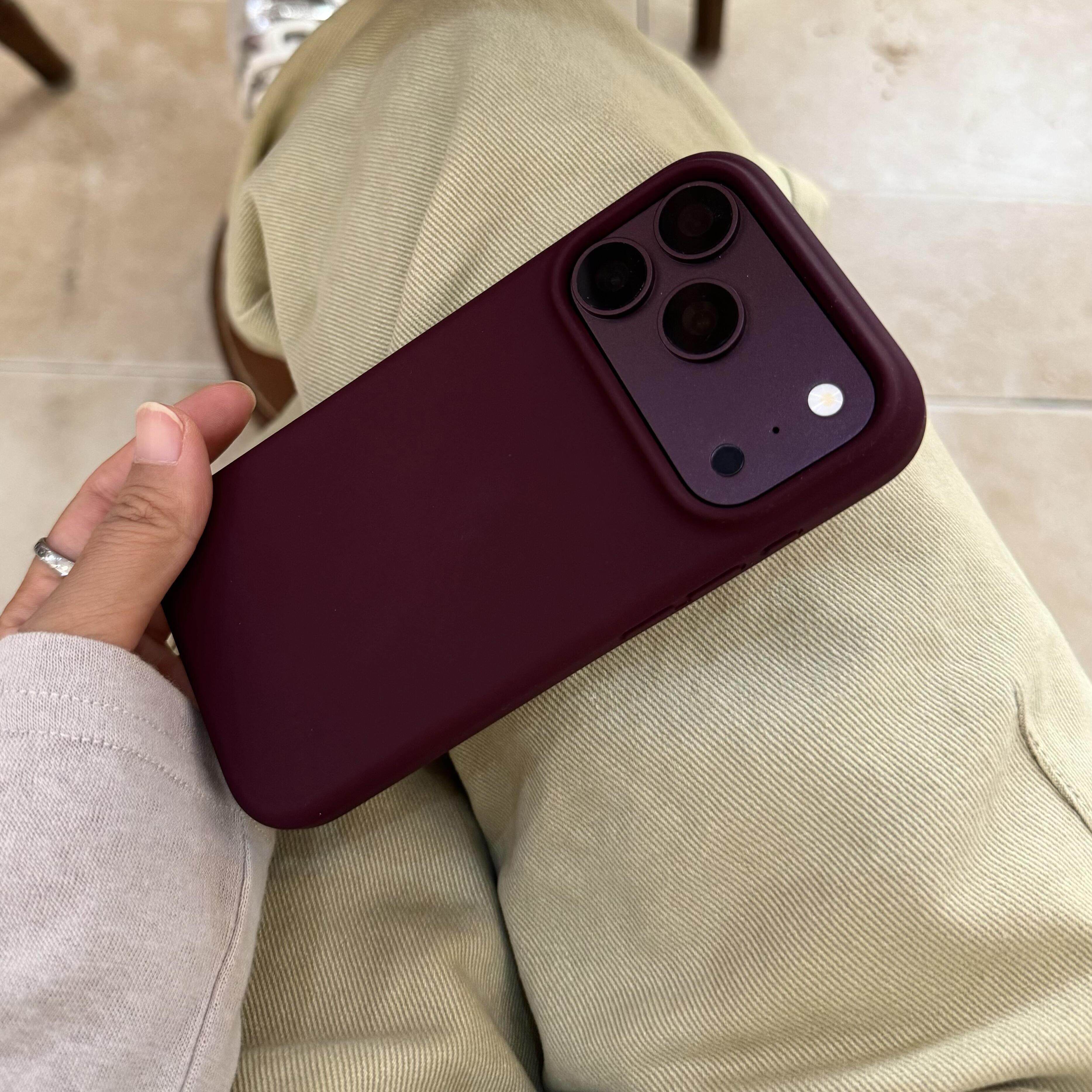 樱桃紫色软糯液态硅胶适用苹果18Promax手机壳简约纯色iPhone17Pro一体按键Air全包16Pro防摔耐黄亲肤保护套