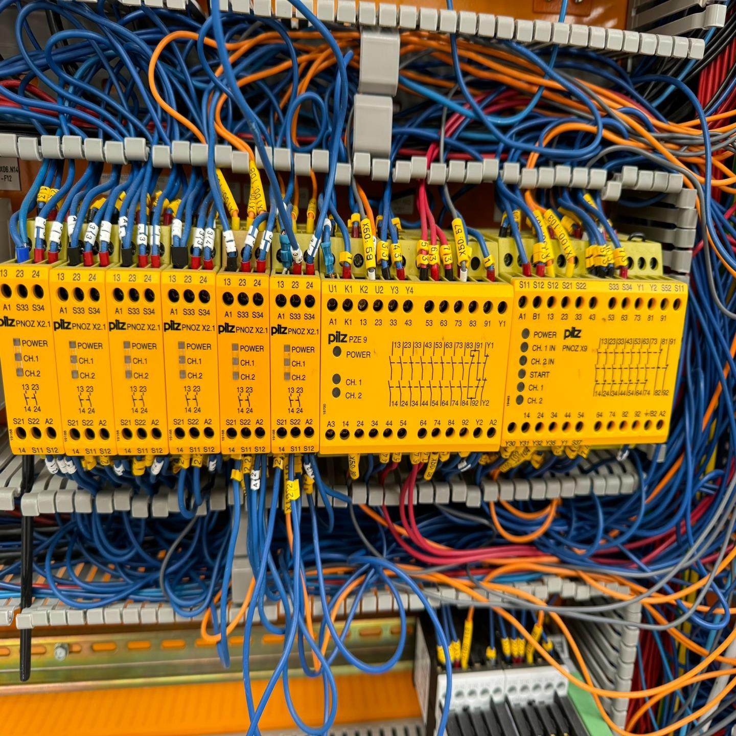 皮尔滋Piiz  X2.1/PZE9/PNO ZX9 原装拆