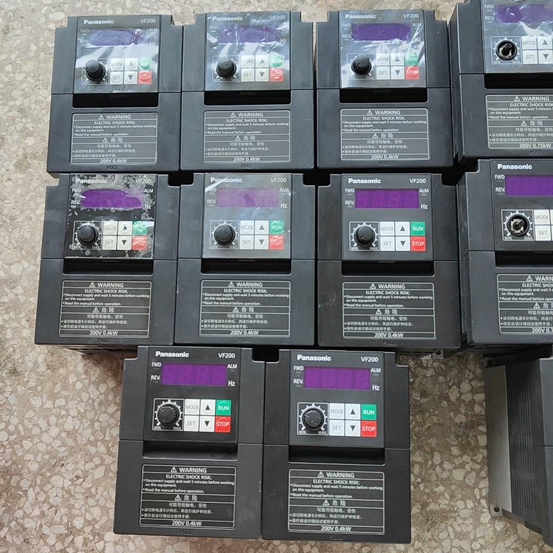 松下VF200变频调速器 AVF200-0042
