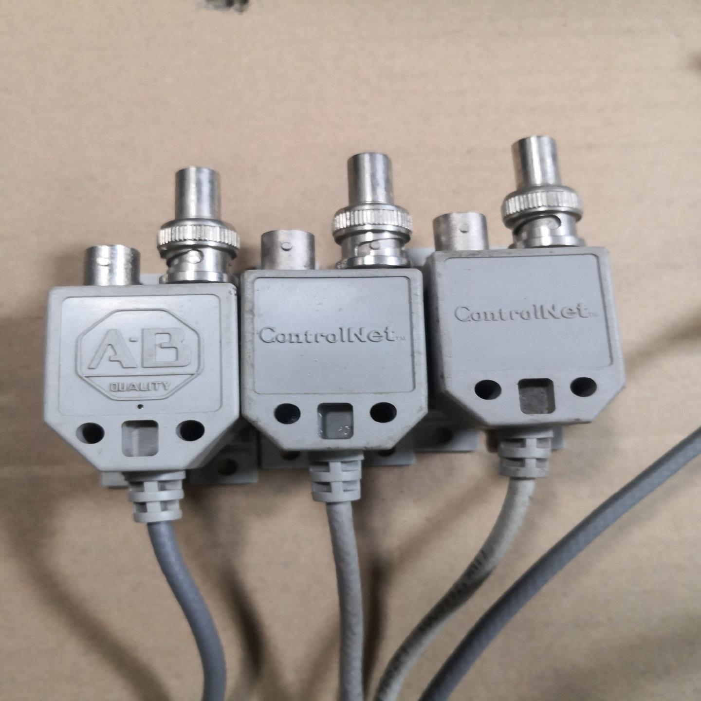 罗克韦尔AB通讯线1786-TPYS/C    标题一根