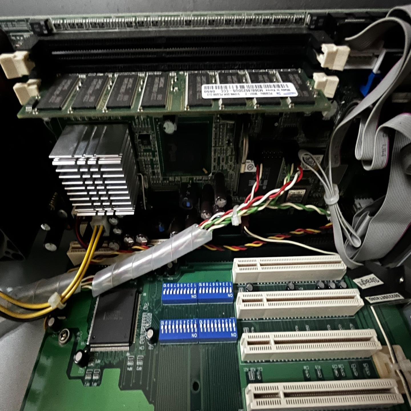 [德峰]AXIOMTEK工控机艾讯台湾