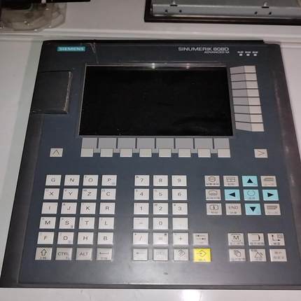 （设备配件）6FC5370-2BM02-0AA0西门子808D 未使用过