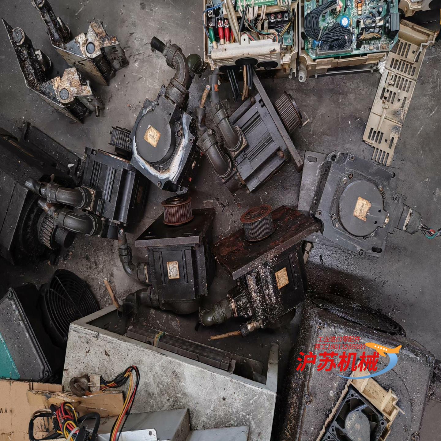 转让三菱电机6个，三个HF104S-A48，三个HF