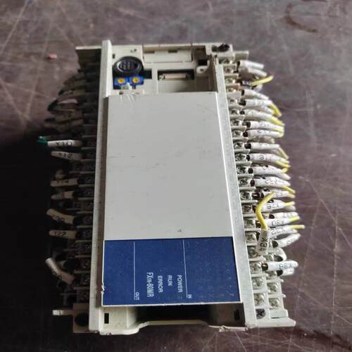 FX1N-60MR，正品，成色如图，功能正常外壳有划