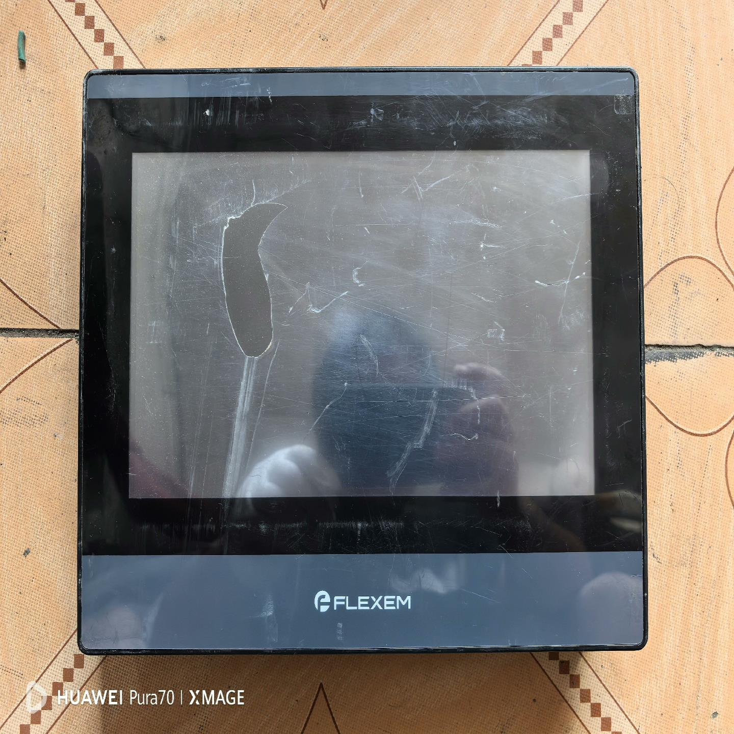 [德峰]繁易触摸屏 FE6100CE 拆机下来的 通电正常 成色如图