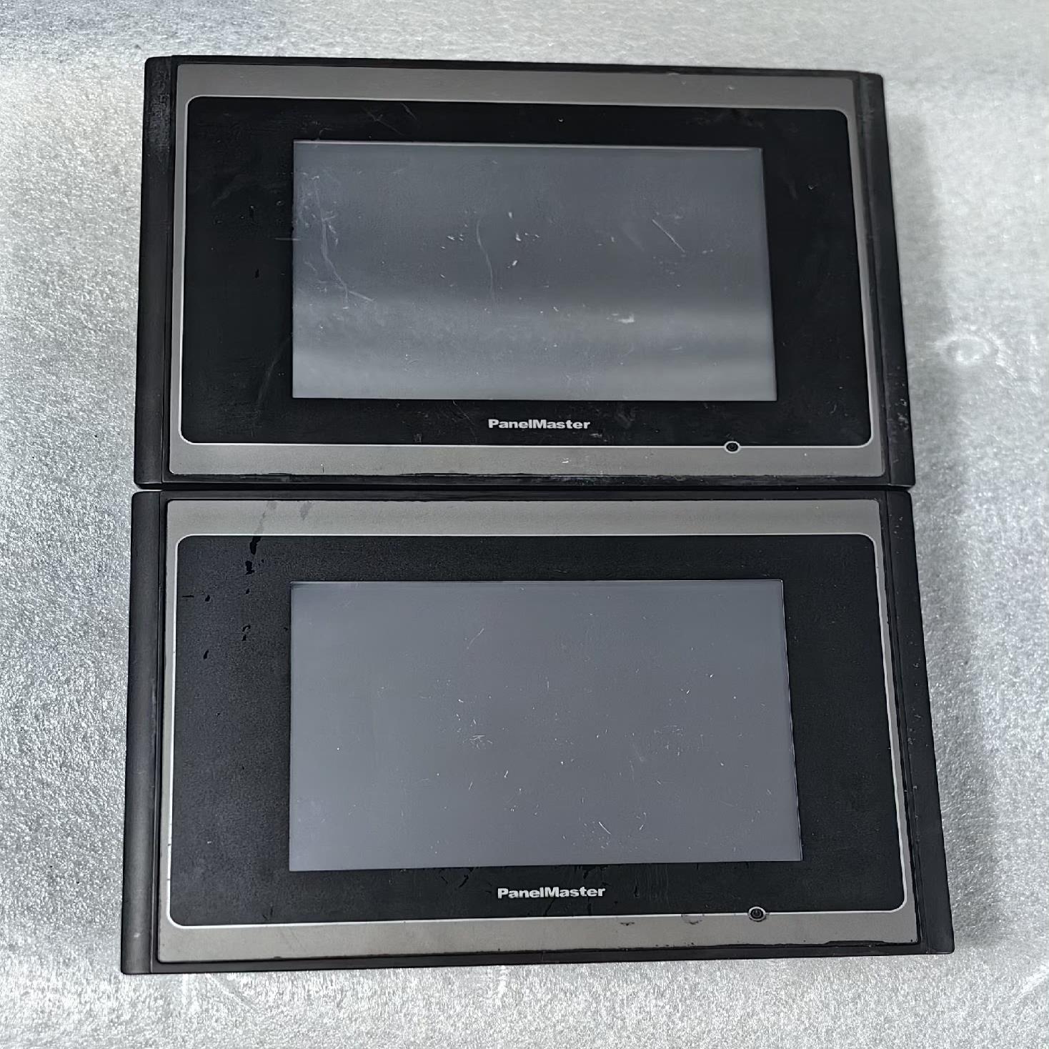 屏通人机PV058-TST2A-F1R1触摸屏现货两只，