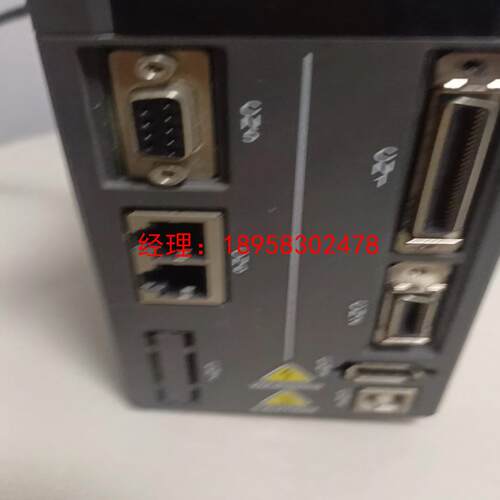 台达伺服驱动器ASD-A2-1021-M，成色如图，通电风扇