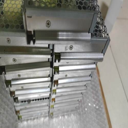 台湾明纬开关电源LRS-100-15 15V 7A，成色如图