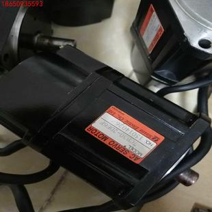 2DE6F信浓伺服电机实拍现货4台 7CB30 打包60一台