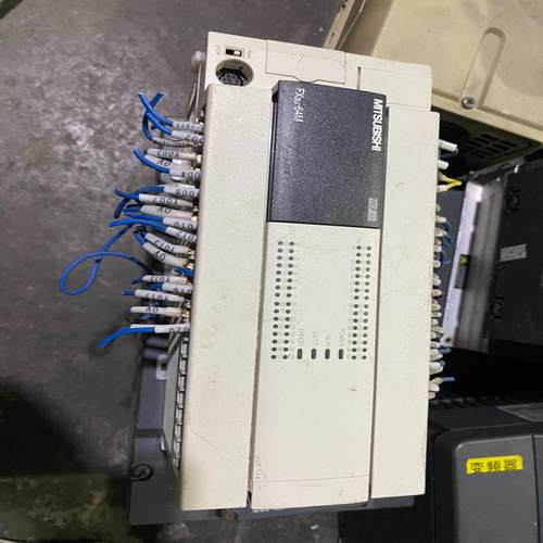 fX3U-64MR/es 原装正品PLC 功能正常