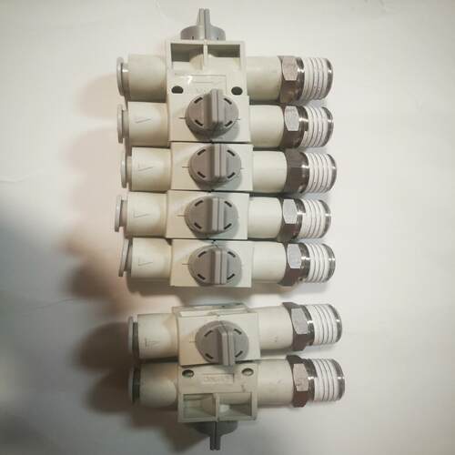 气动阀VHK2-12F-04S全新有7个