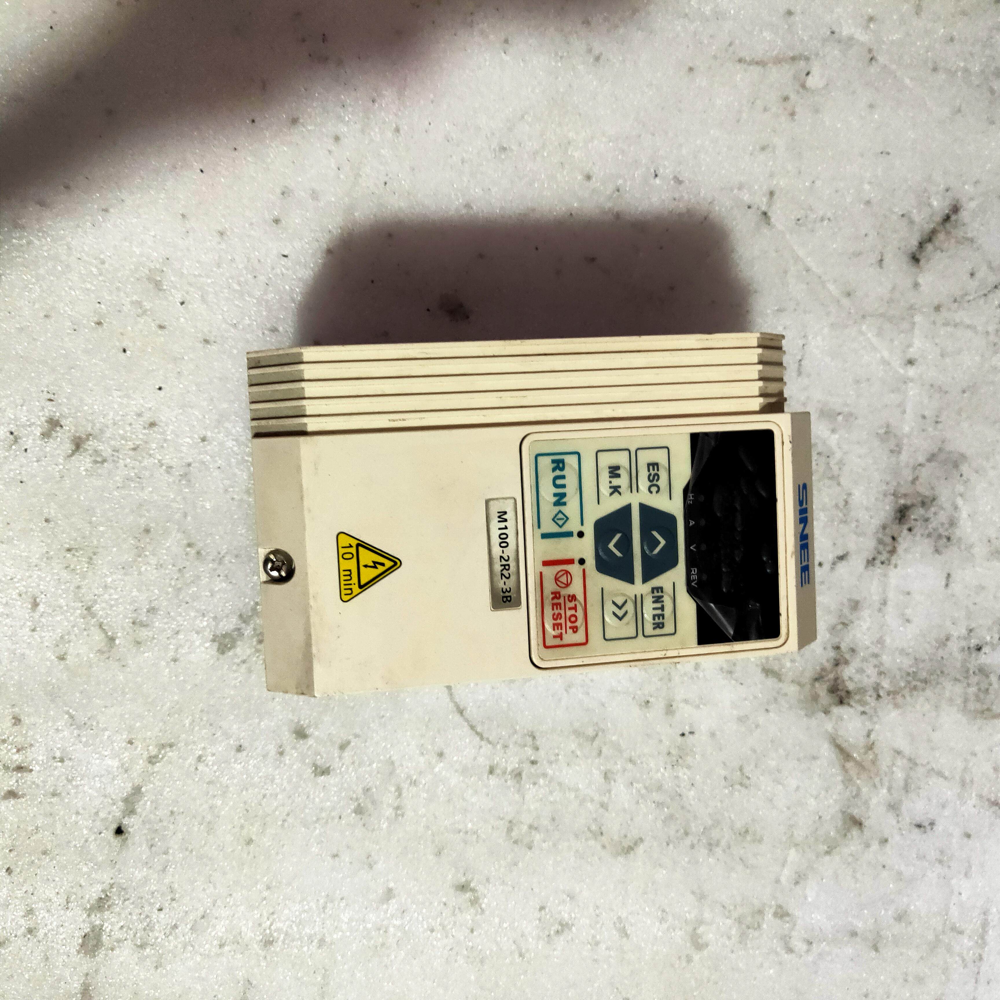 M100-2R2-3B/成色如图，功能包好