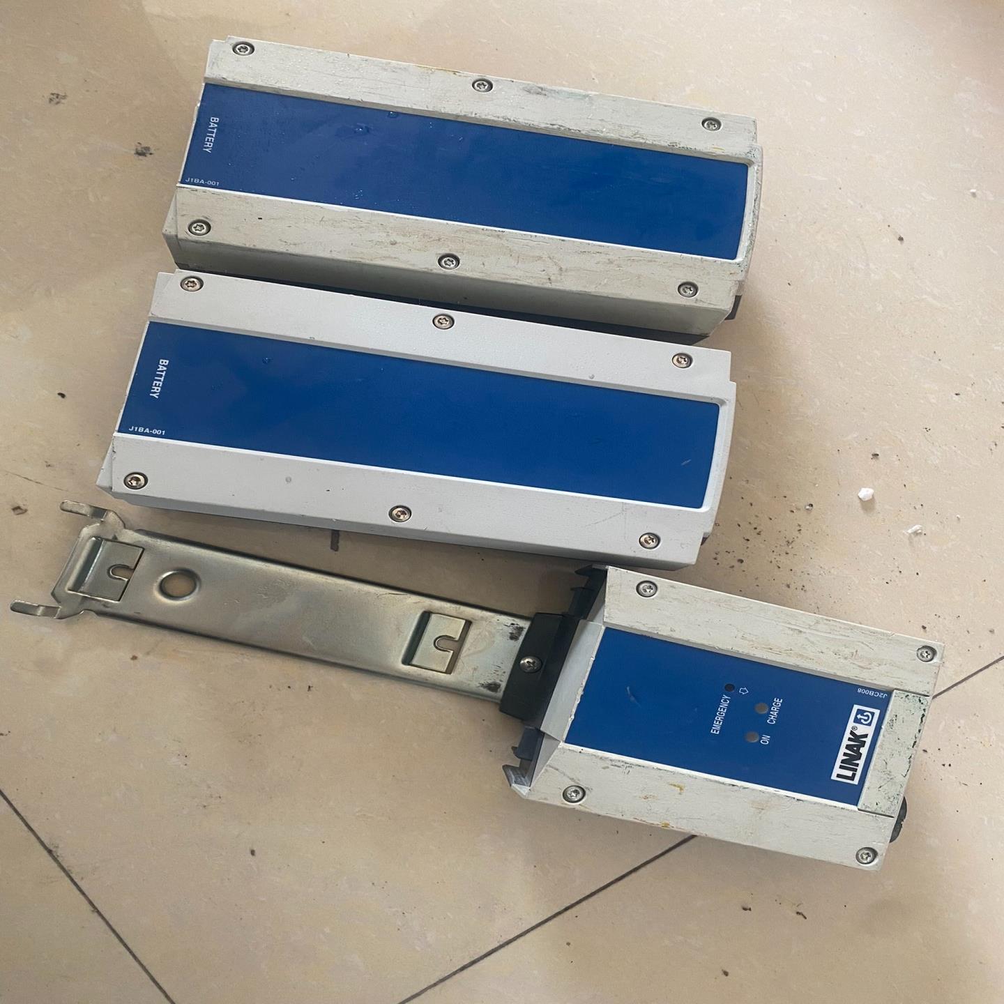 [德峰]处 未知LINAK 图片显示 纳克三个功能打包 力  控制器