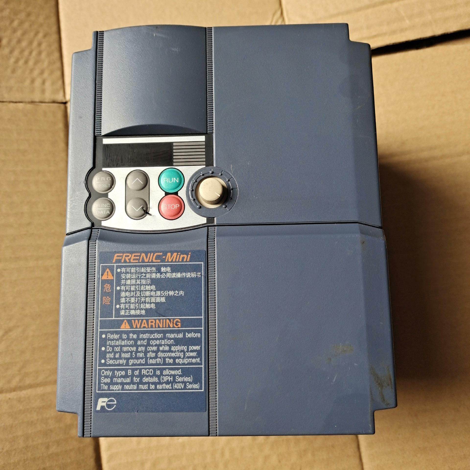 （设备配件）富士变频器FRN2.2C1S-7C   220v