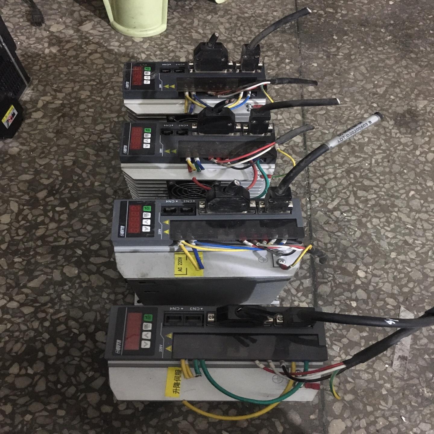 （设备配件）艾威图伺服驱动器，ID1008R0S，还有一台，ID1005