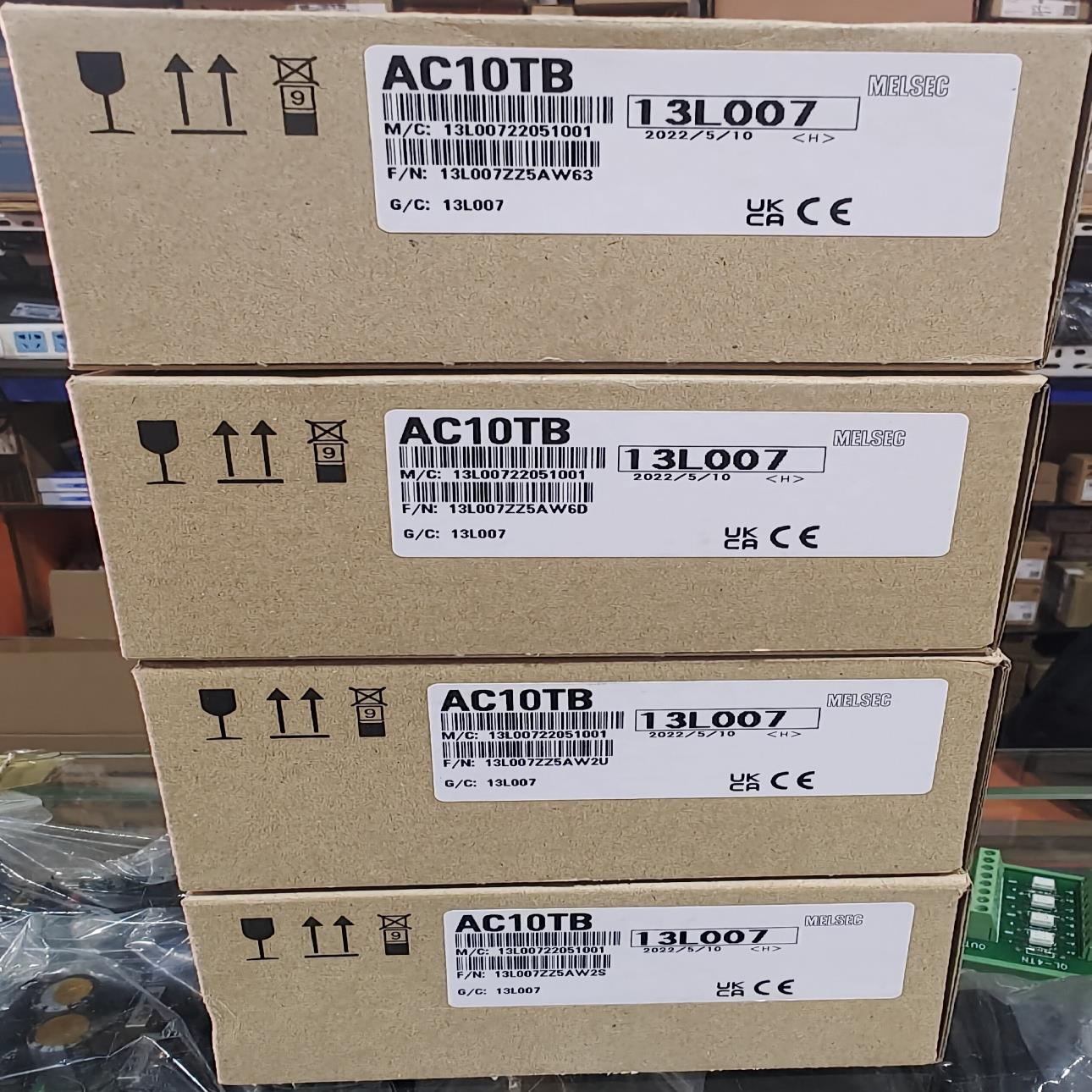 AC10TB，全新原装连接线
