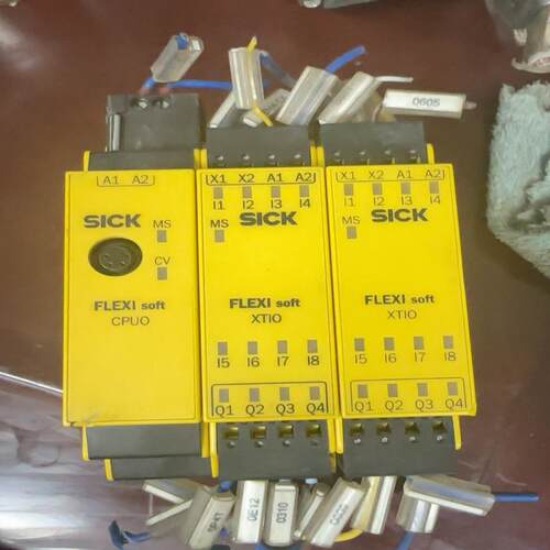 西克，正品。FX3-CPU000000，FX3-XTIO