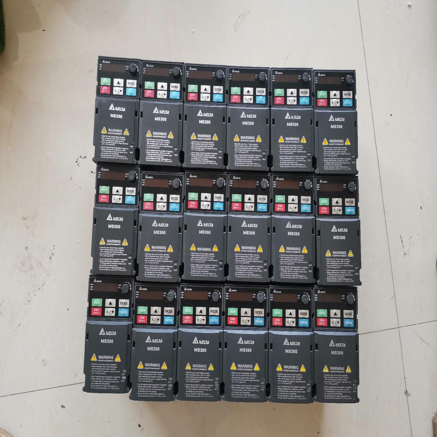 台达MS300系列0.75kw变频器，台达VFD2A7MS4