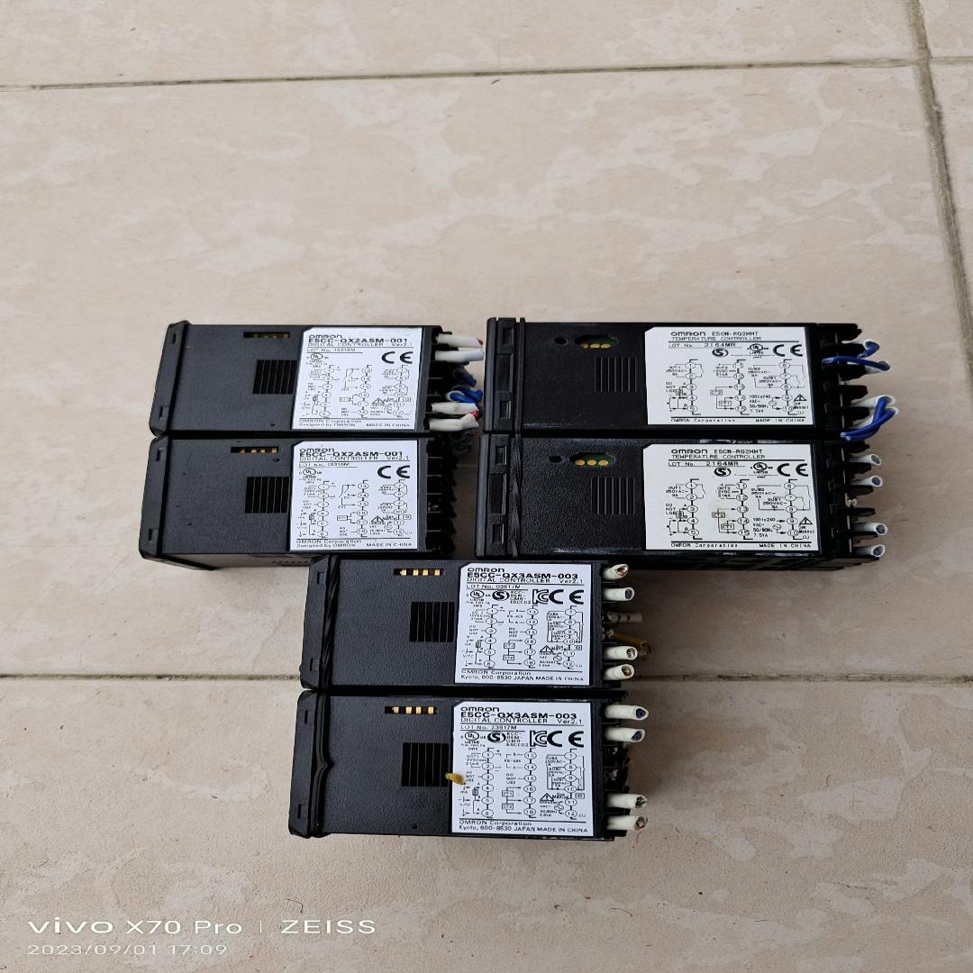 E5CN-RQ2HHT  E5CC-OX2AS