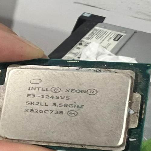 英特尔 志强系列处理器  Intel E3-1245V5