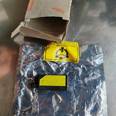 （设备配件）议价 OJ5036 易福门激光漫反射传感器 ，OJPLFPK