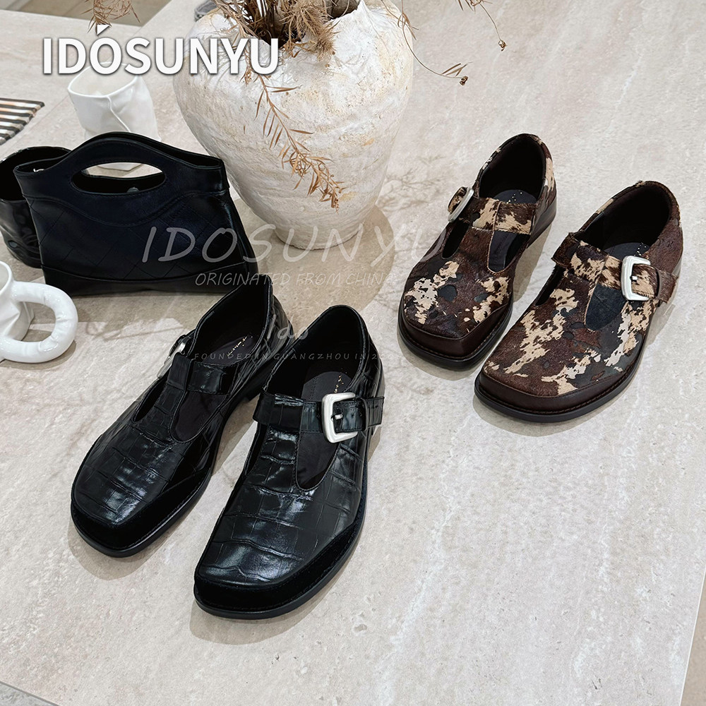 IDOSUNYU新款复古石头纹真皮T字扣带玛丽珍鞋女款低跟小皮鞋单鞋