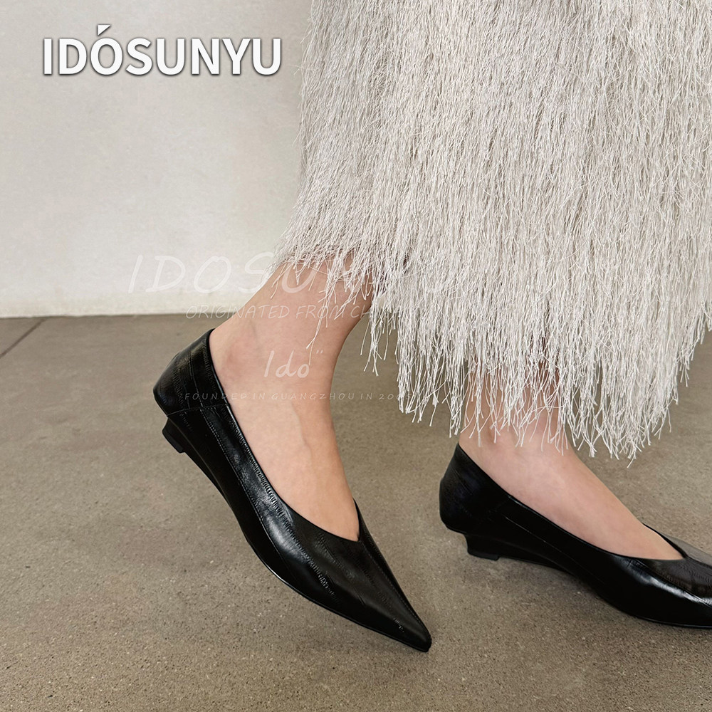 IDOSUNYU欧货小众设计早秋鳗鱼纹牛皮3cm创新坡跟浅口通勤单鞋