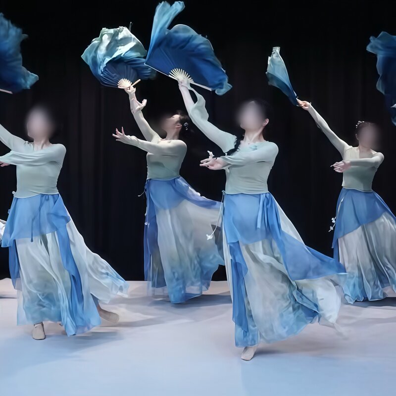 《千里江山图》古典舞舞蹈服