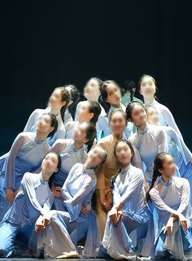 舞优伶《乡愁》现当代舞蹈专业定制女子群舞民族民间演出服装