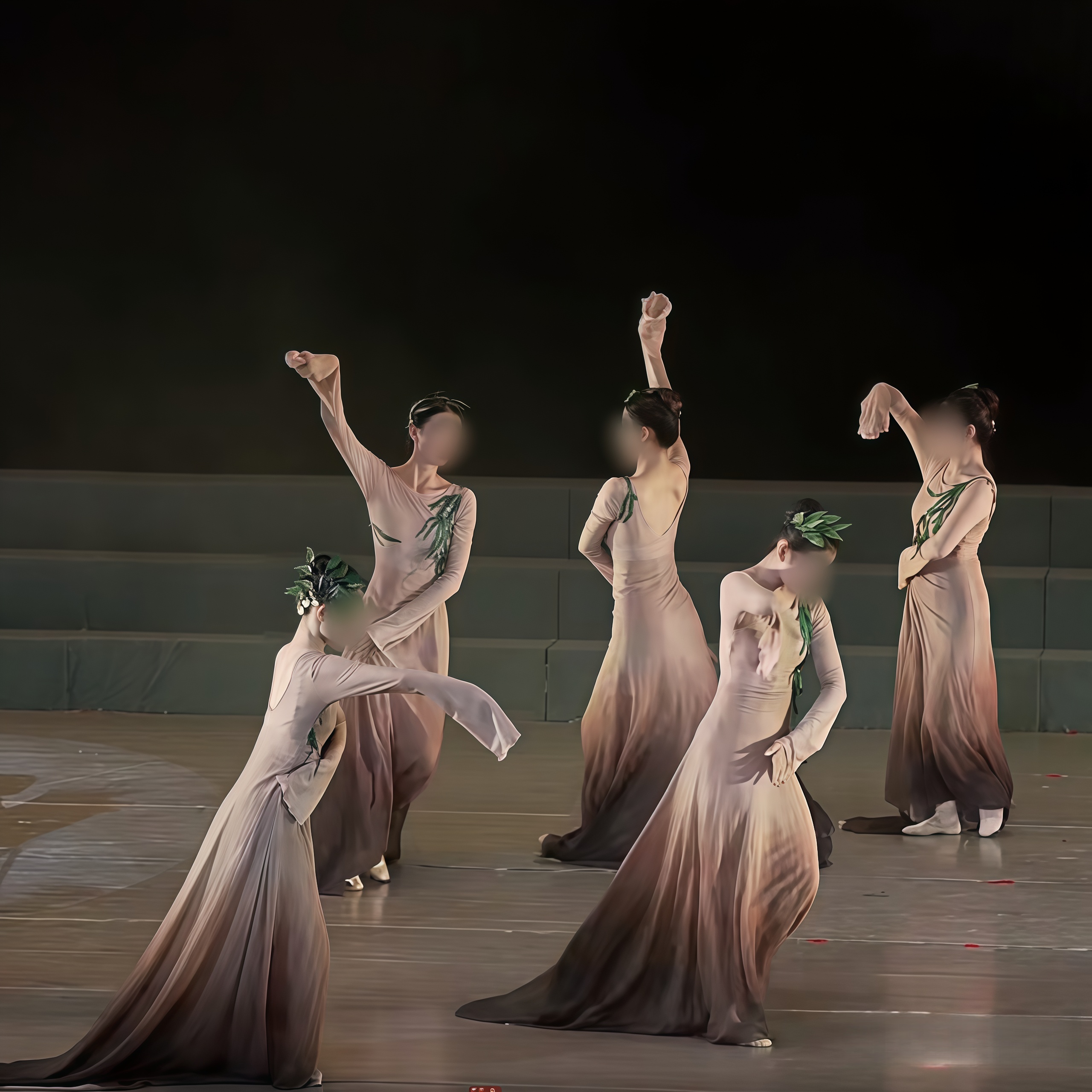 岭南民族舞《红树林》大拖尾舞服