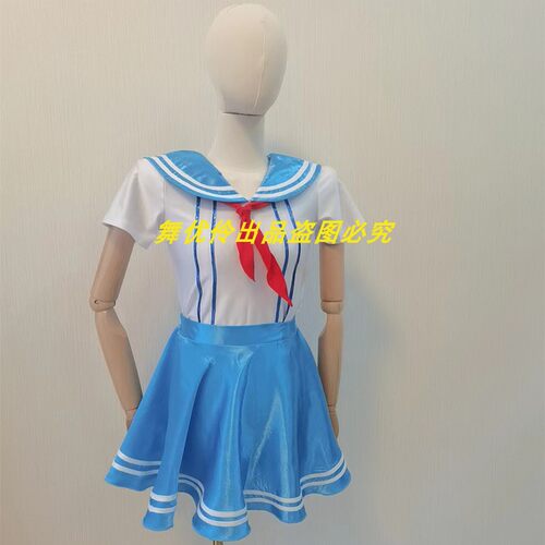 小辫子和山妞妞演出服装
