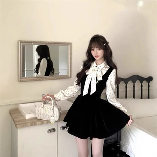 miu系富家千金连衣裙女高级感小香风穿搭波点假两件收腰小黑裙子