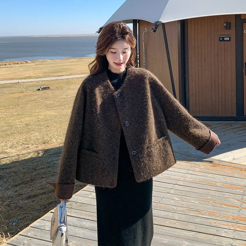 美拉德覆古咖色毛呢外套女2024冬季新款小香风高级感短款呢子大衣,女装/女士精品,毛呢外套,淘宝优惠券,粉丝福利购,淘宝优惠卷