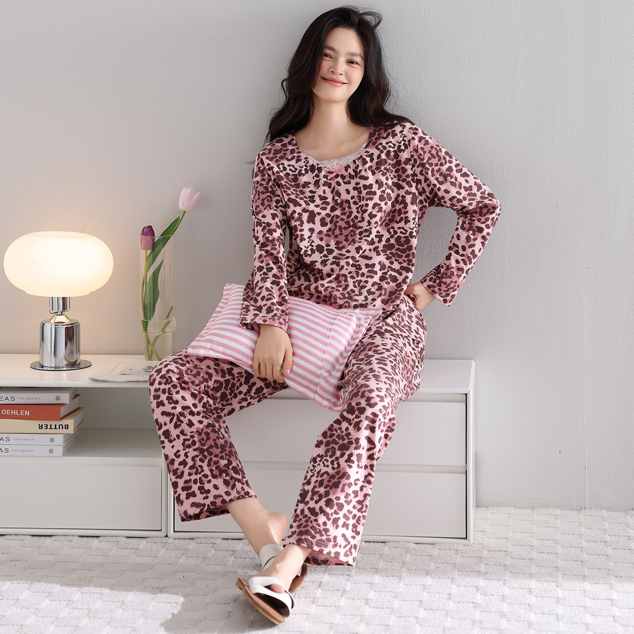 嫚琳雅-长袖+裤子豹纹莱卡棉休闲可外穿女款睡衣套装(高品质)9002