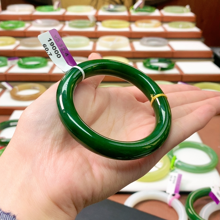 V5艳底艳辣绿满色满绿无黑巨干净5556无纹无裂巨漏王炸正价12w