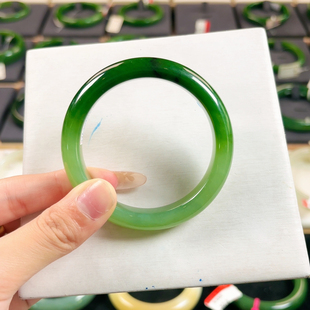 v10碧玉老料老俄七红皮老料白加绿半山水无瑕疵5556典藏级正价12w