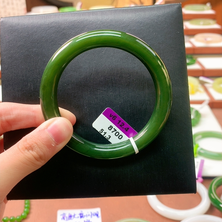 V6碧玉高色艳底艳辣绿猫眼手镯5859无纹无裂巨漏王炸正价19800