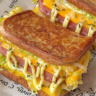 午餐肉三明治吐司营养早餐半成品面包懒人早饭充饥夜宵零食