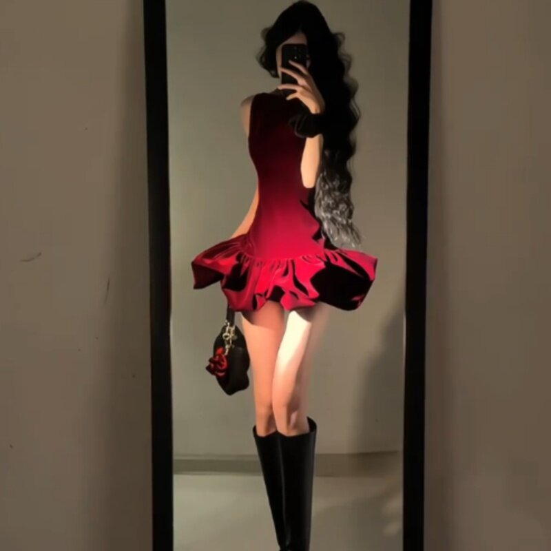 红色芭蕾风无袖连衣裙女秋季2026新款收腰显高级感轻奢晚会小礼服