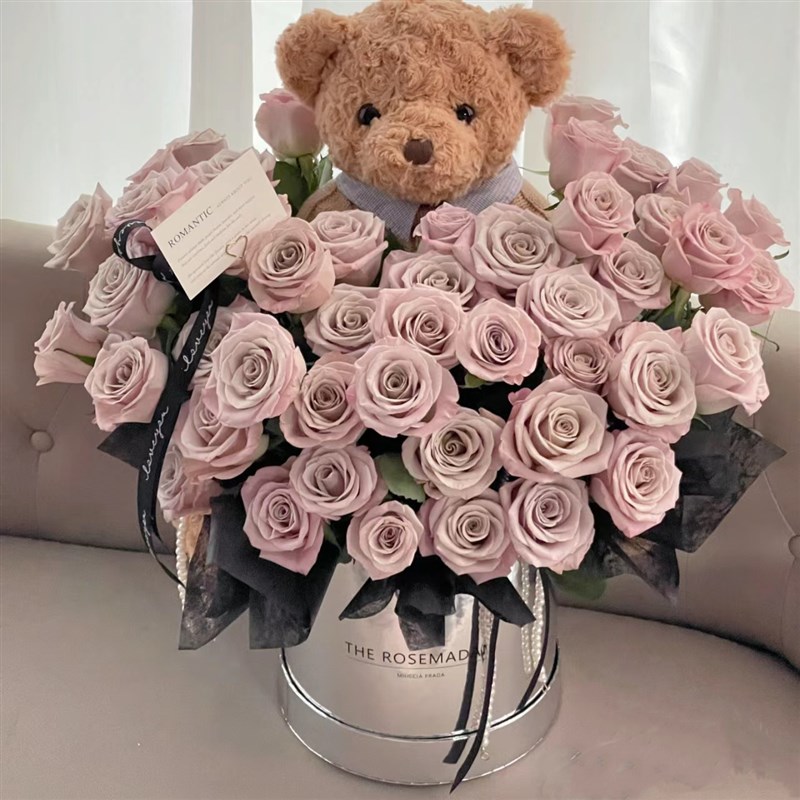 全国网红气球抱抱桶卡布奇诺玫瑰花束鲜花快递深圳生日花店同城送