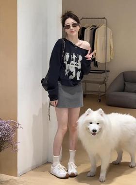 rouje bonjour韩系穿搭印花黑色斜肩卫衣女早秋季宽松露肩长袖T恤