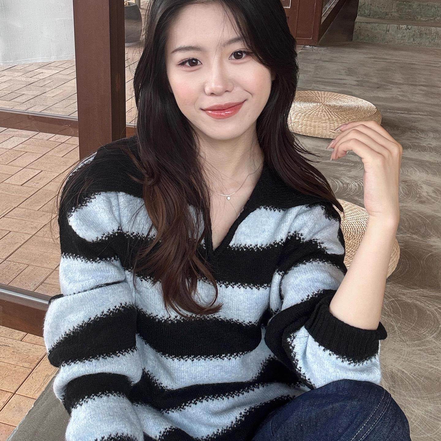 Rouje Damas条纹翻领针织毛衣慵懒风宽松软糯休闲宽松艺术家上衣