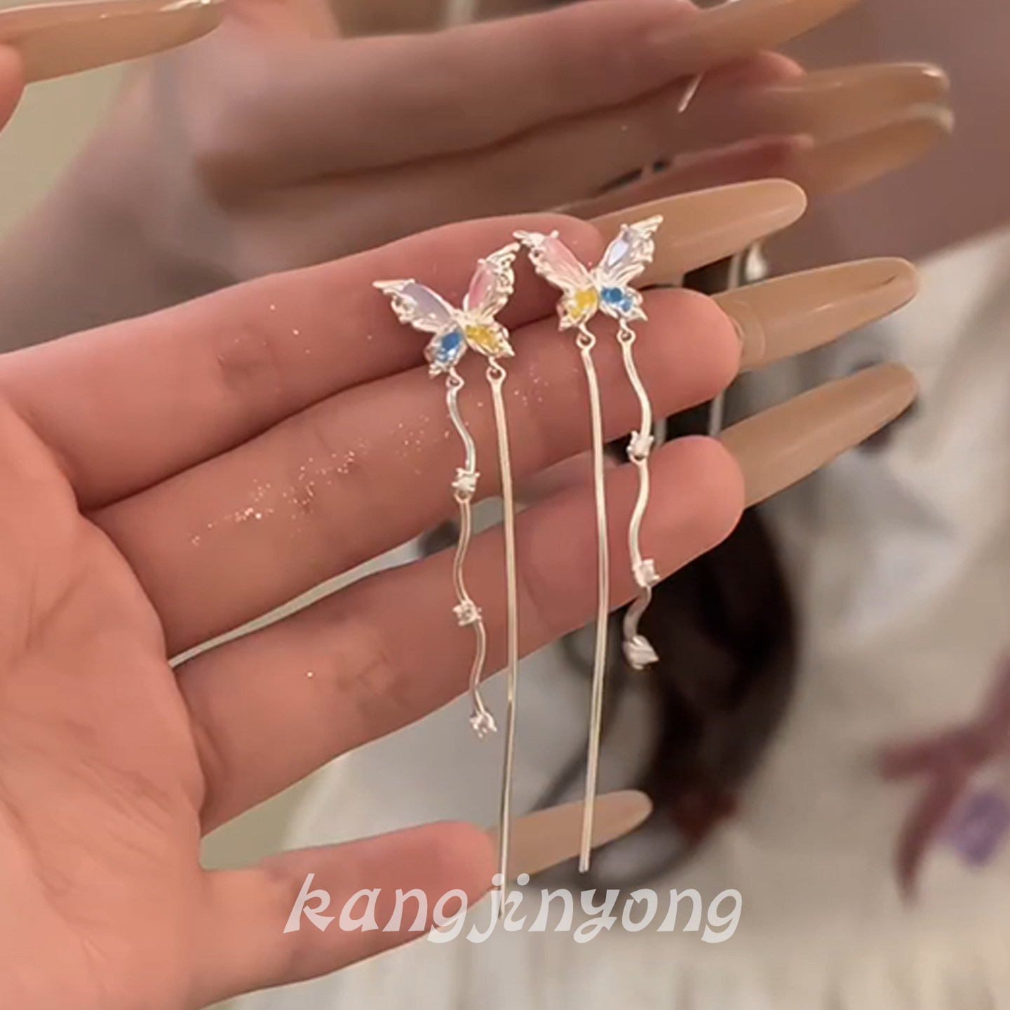 【幻蝶】清冷白月光彩钻蝴蝶耳环
