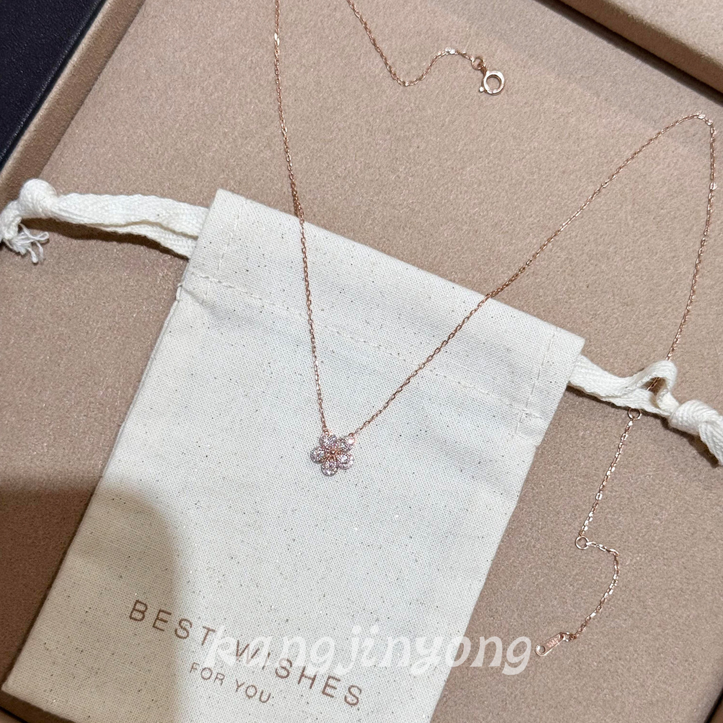 温柔玫瑰金满钻樱花项链女精致