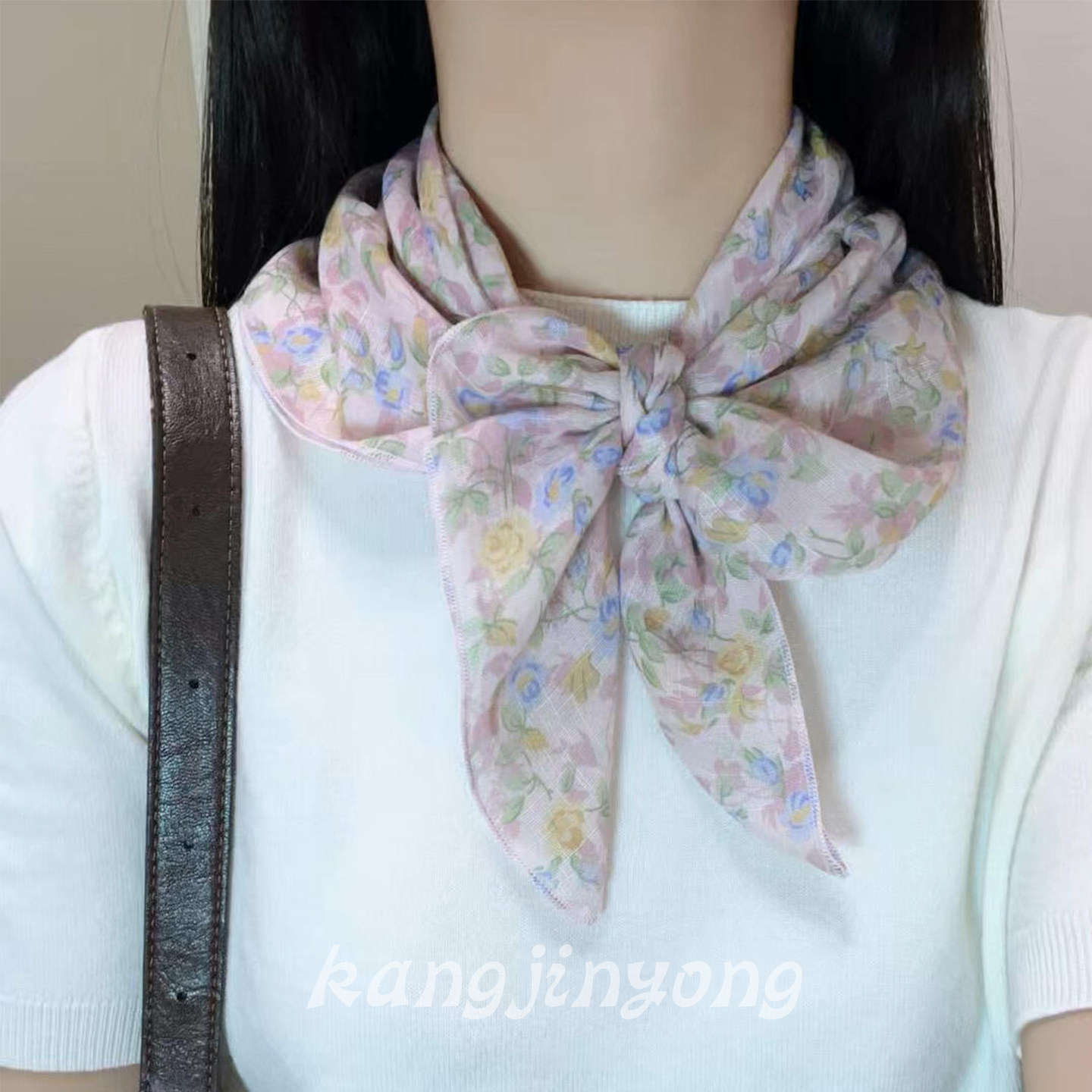 花织蝶语！法式温柔粉色碎花丝巾女春夏清新甜美百搭衬衫系脖装饰